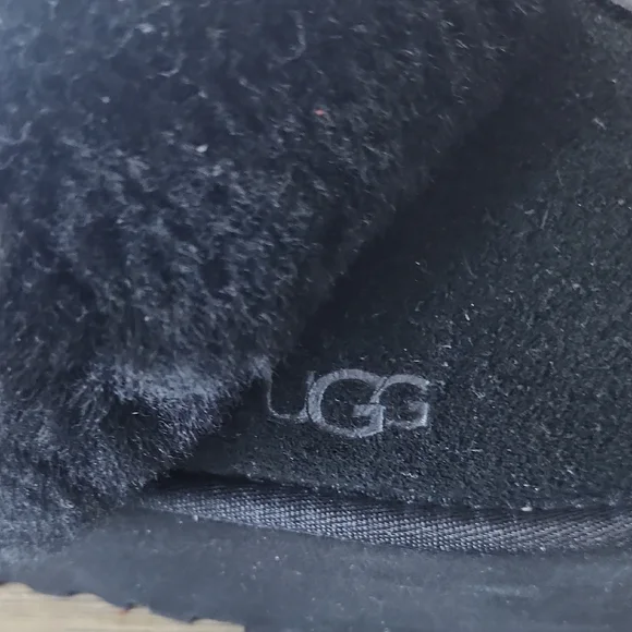 UGG Black Fur-Lined Slippers - Picture 2 of 5